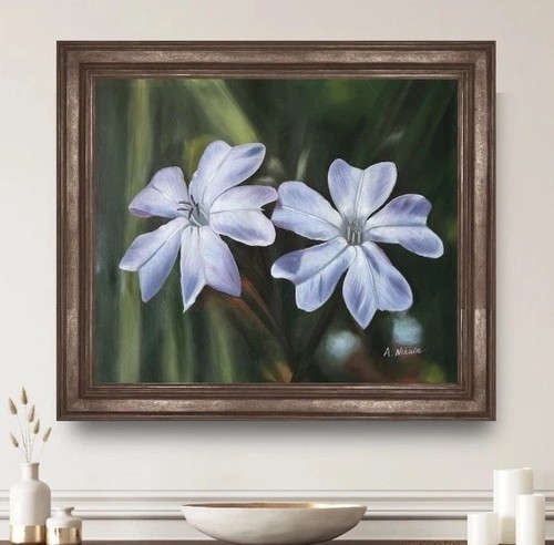 Original signed white - signed, lily